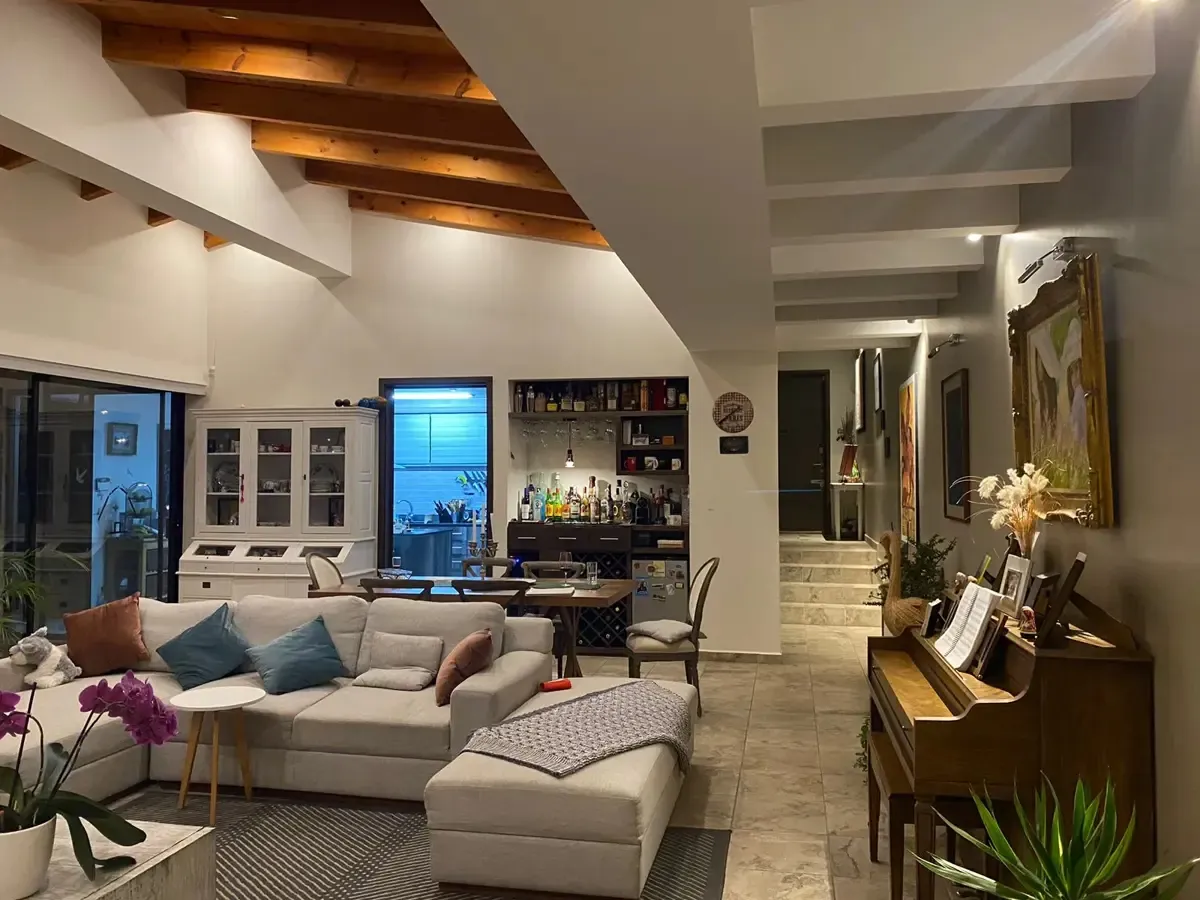 Interior principal luminoso